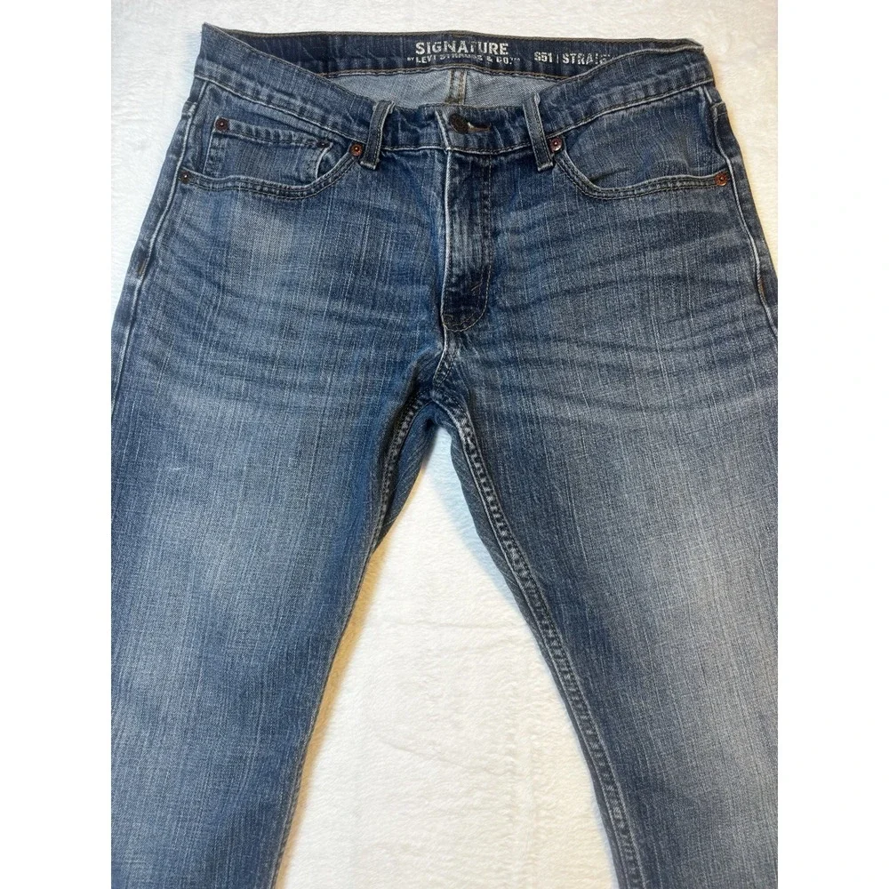 Levi 551 Mens Jeans Size 32x34 (actual‎ 32x33) Signature Straight Leg Cotton
